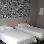 La Louve Hotel