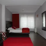 La Louve Hotel 3*