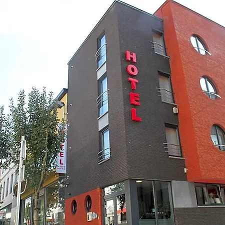 La Louve 3*