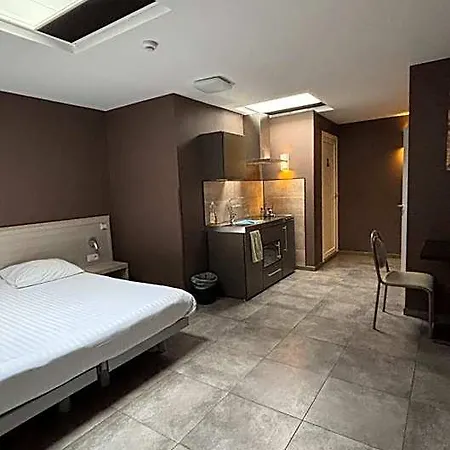 Hotel La Louve 3*