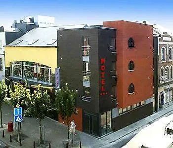La Louve Hotel