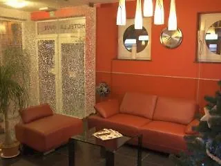 La Louve Hotel