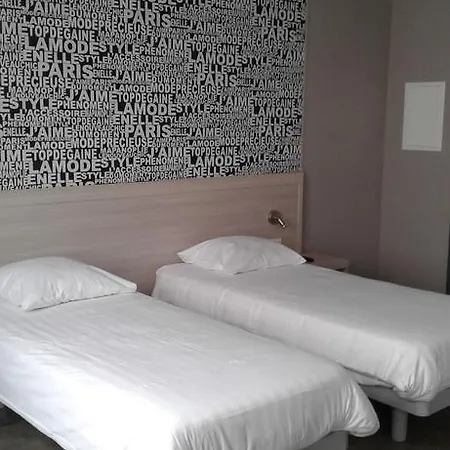 La Louve Hotel