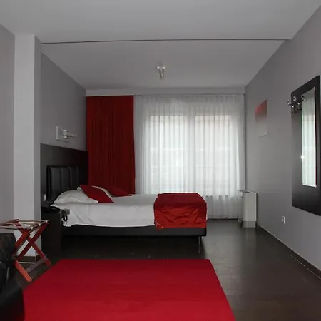 La Louve Hotel 3*