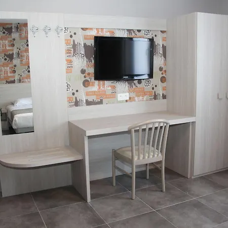 Hotel La Louve 3*